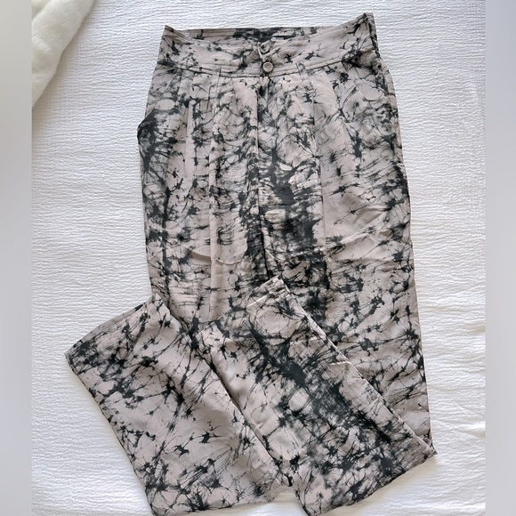 Funktional 100% Silk Pants - Picture 4 of 8